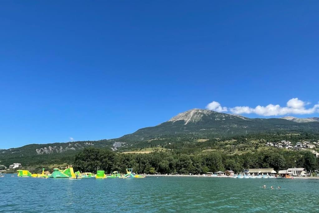 Maison Tres Agreable Avec Exterieurs, Bien Situee Au Plan D'Eau Embrun Exteriör bild